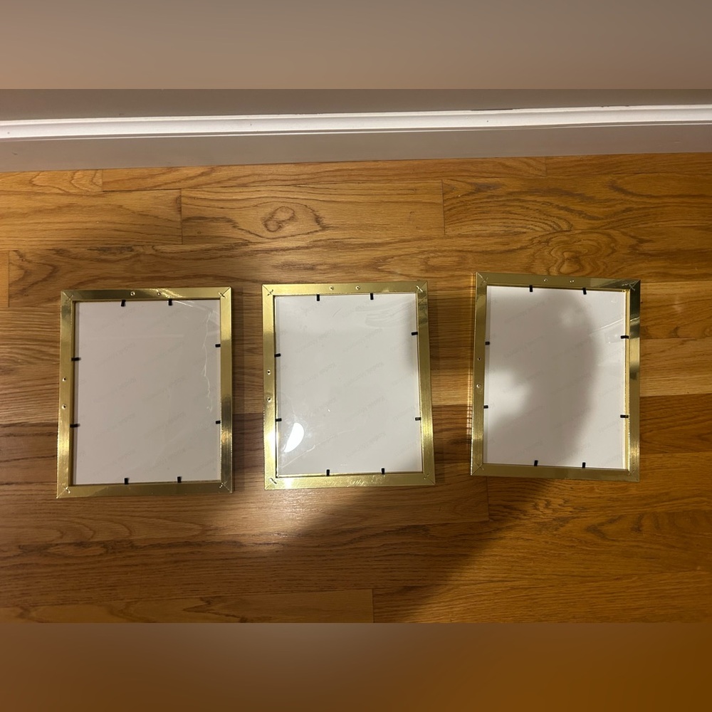 Gold frames - Picture 2 of 2